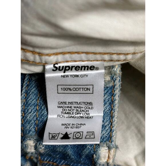 Supreme Hole Punch Denim Trucker Jacket Mens Size L - Picture 5 of 9